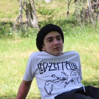 fe5c2ffce00c1707bd2b0779ef8b915d